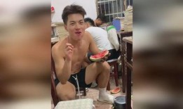 今日吃瓜體育生男友,揭秘校園戀情背后的甜蜜與挑戰(zhàn)