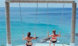 網(wǎng)紅大秋千,挑戰(zhàn)極限的空中樂(lè)園